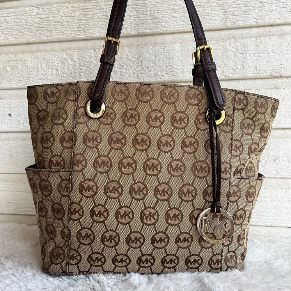 MICHAEL KORS Signature Jet Set Monogram Laptop Work Tote Brown Shoulder Bag